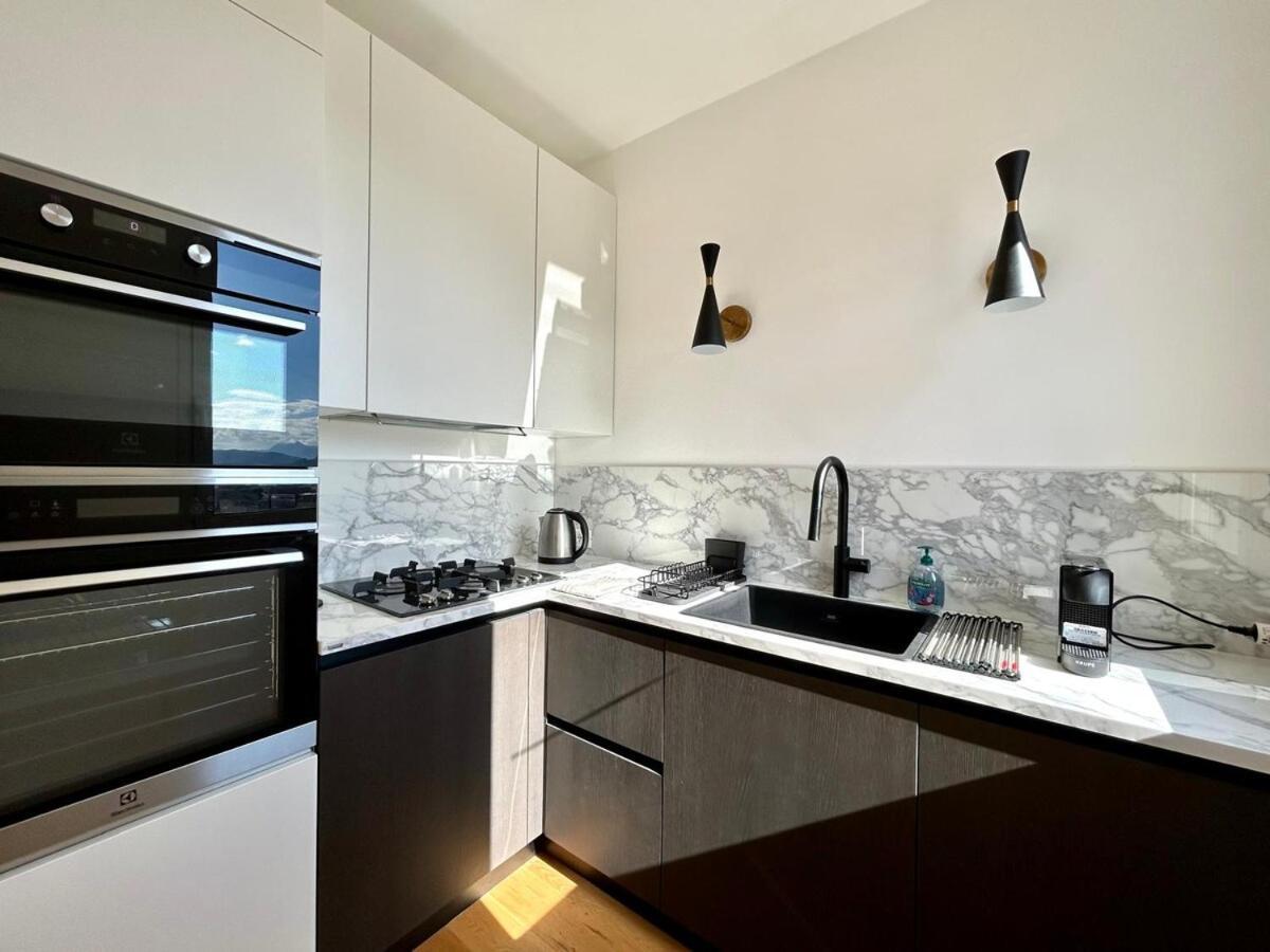 Casa Sarina Modern Apartment With City And Sea View Up To 6 Ppl Garage On Request لا سبيتسْيا المظهر الخارجي الصورة